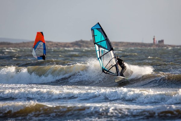 Louez votre matériel de voile à Deauville : Tout ce que vous devez savoir