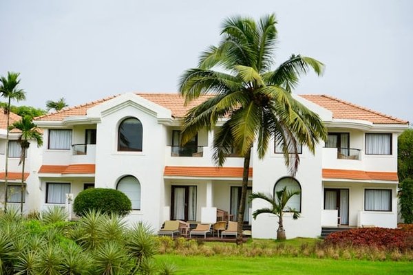 Les splendeurs cachées : à la découverte des villas Belle Époque les plus époustouflantes